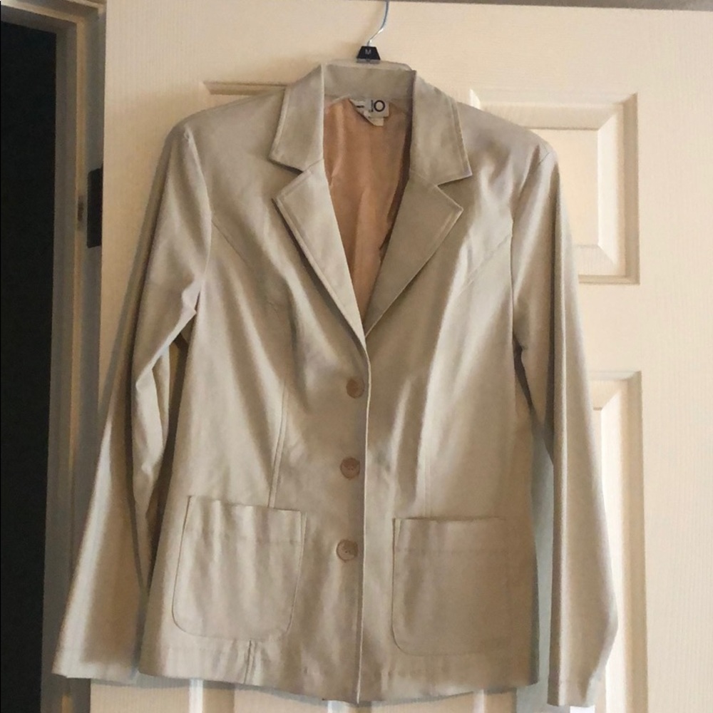 Clio Cream blazer brand new